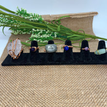 Load image into Gallery viewer, Wire Wrapped Rings